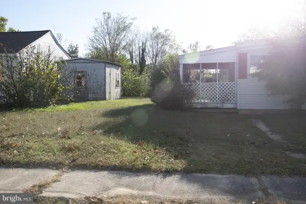 17 Somerset Ave, POCOMOKE CITY, MD 21851