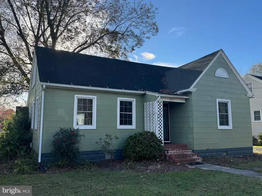 902 Cedar St, Pocomoke City, MD 21851 - Image #2