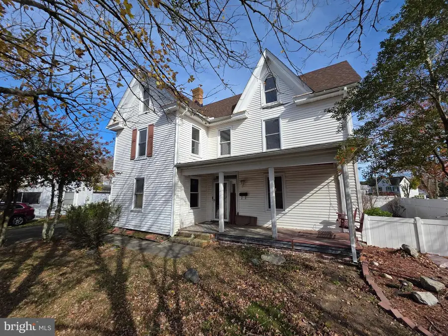 102 N Collins St, Snow Hill, MD 21863 - Image #2