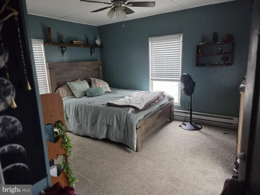 610 Clarke Ave, Pocomoke City, MD 21851 - Image #2