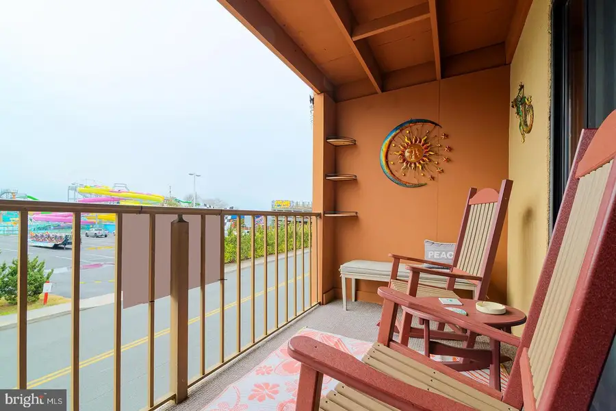 202 32nd St #210, Ocean City, MD 21842 - Image #3