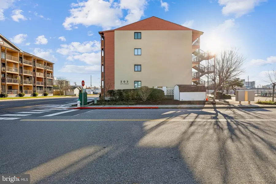 203 33rd St #104, Ocean City, MD 21842 - Image #3