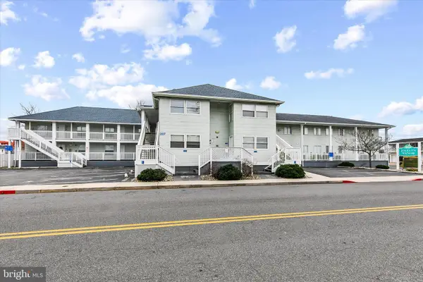 207 8th St #102c, OCEAN CITY, MD 21842