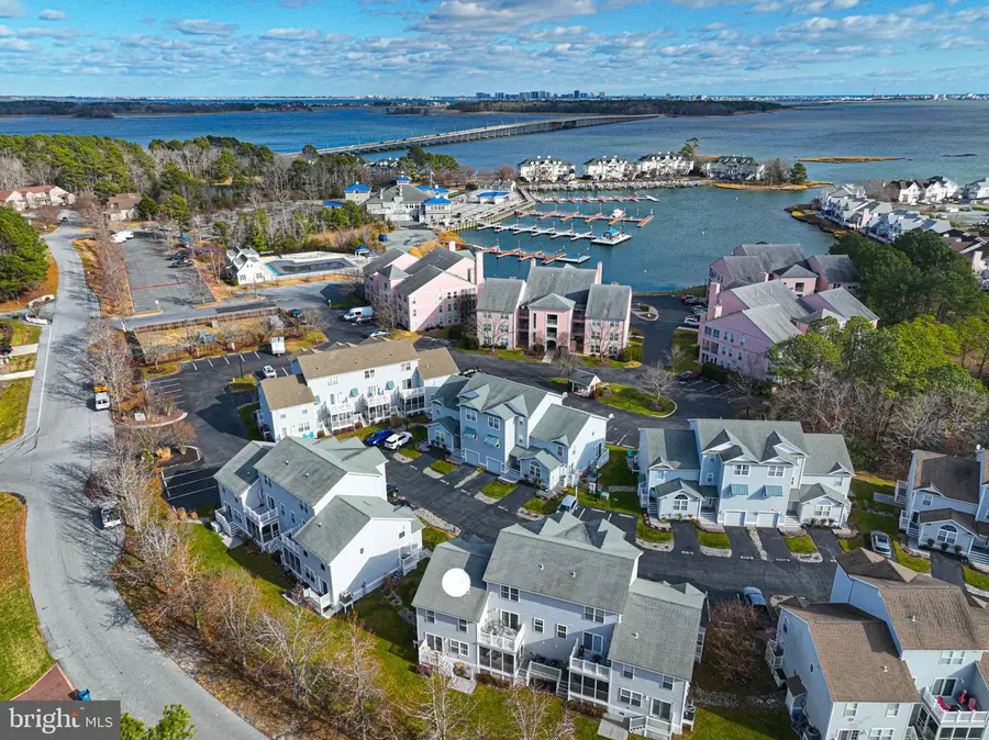 529 Yacht Club Dr #4, Berlin, MD 21811 - Image #2