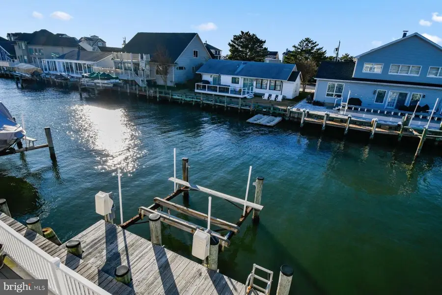 10615 Shifting Sands Dr, Ocean City, MD 21842 - Image #2