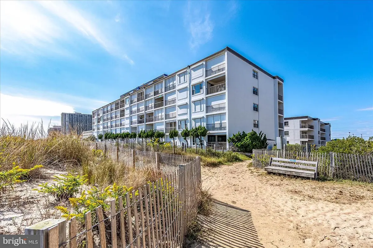 11805 Wight St #206e, Ocean City, MD 21842 - Image #1
