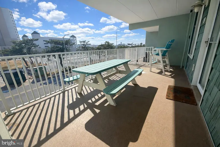 6 50th St #8, Ocean City, MD 21842 - #3