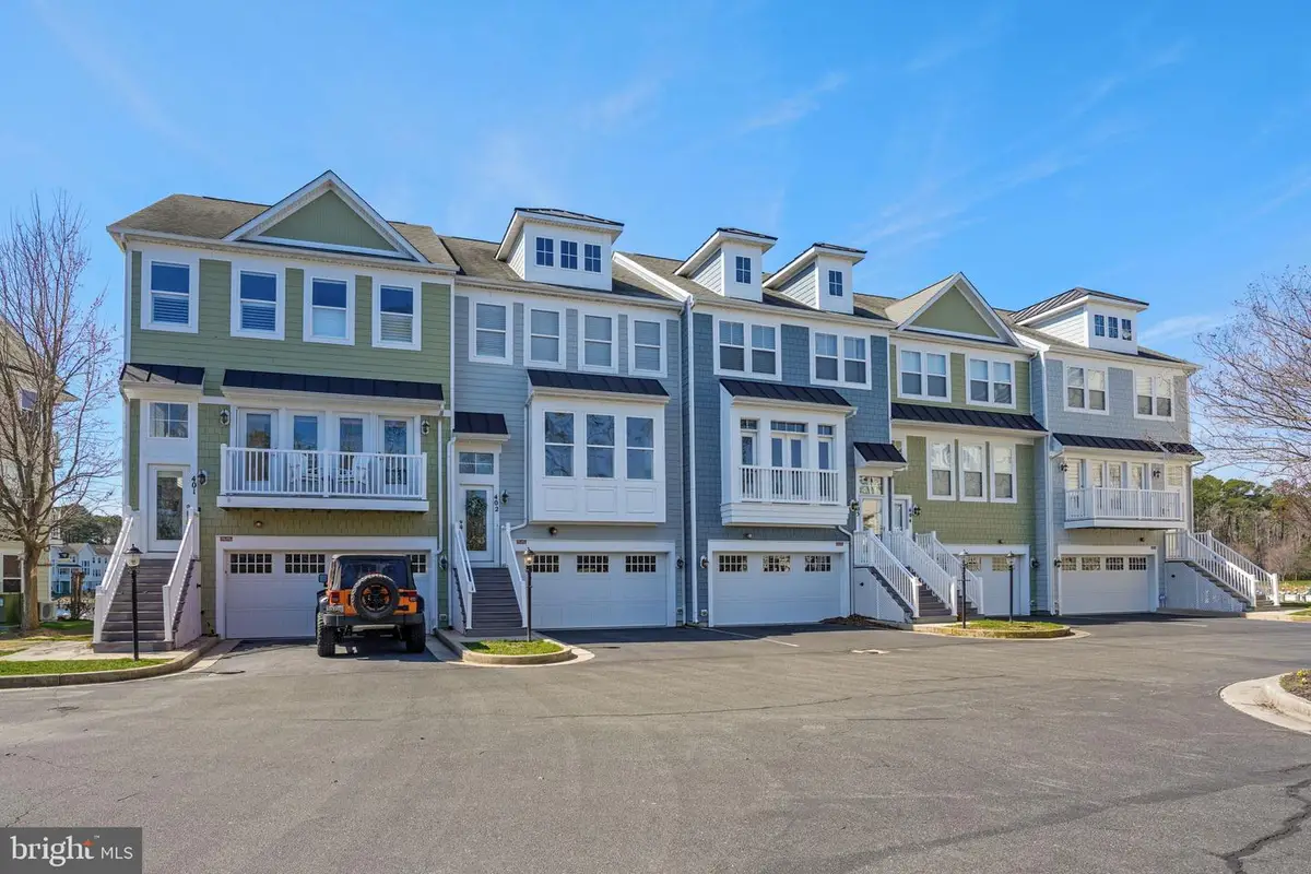 10900 Holystone Ln #402, Berlin, MD 21811 - #1