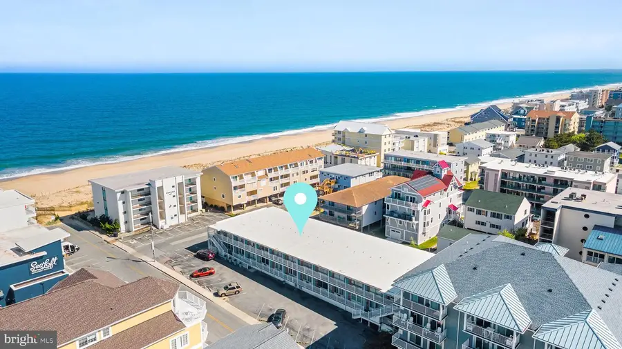 7 45th St #111, Ocean City, MD 21842 - #3