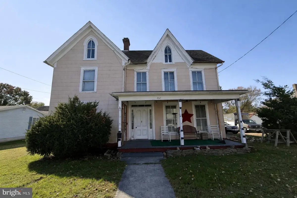 207 S Washington St, Snow Hill, MD 21863 - #1