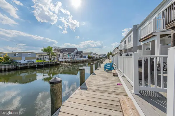 211 136th St #211, OCEAN CITY, MD 21842