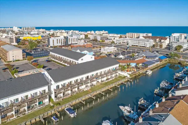 101 123rd St #231, OCEAN CITY, MD 21842