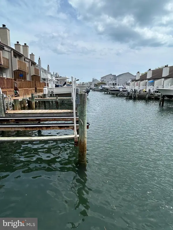 635 94th St #10 J, OCEAN CITY, MD 21842