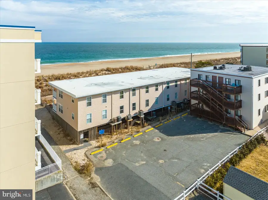 12401 Wight St #8, Ocean City, MD 21842 - #3