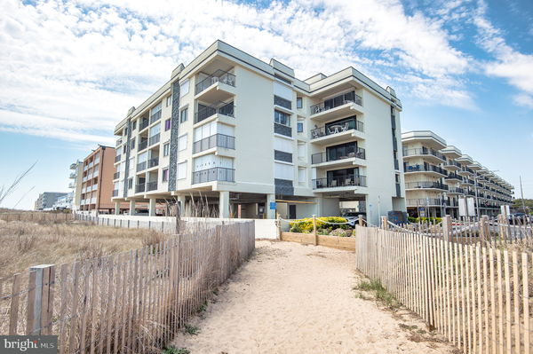 1 142nd St #a106, OCEAN CITY, MD 21842