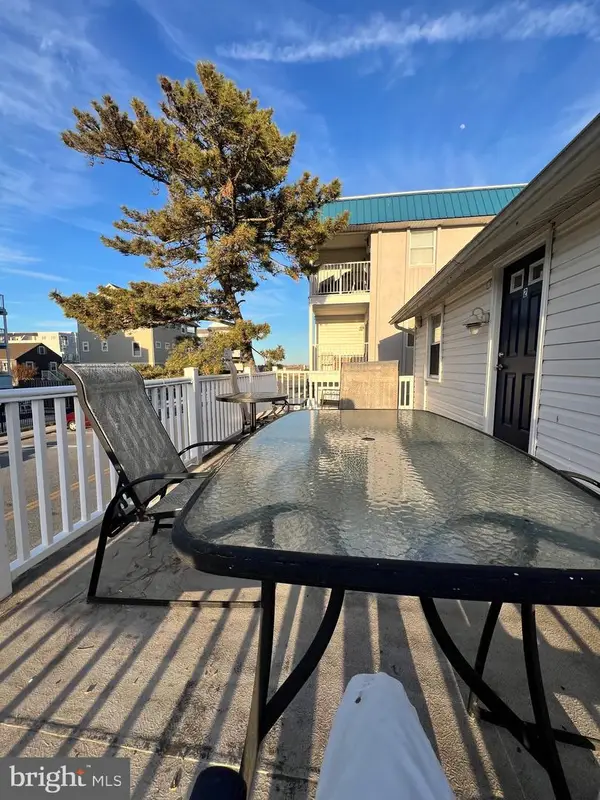 11 40th St #2, OCEAN CITY, MD 21842