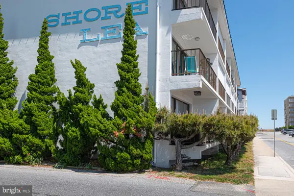 16 62nd St #201, OCEAN CITY, MD 21842