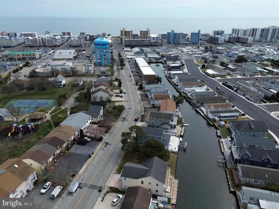 317 136th St, Ocean City, MD 21842 - #3