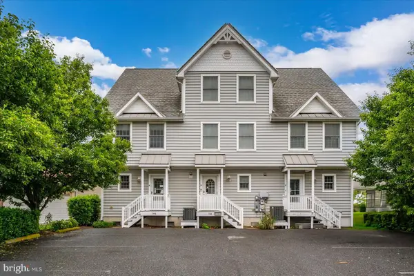 748-a 94th St, OCEAN CITY, MD 21842