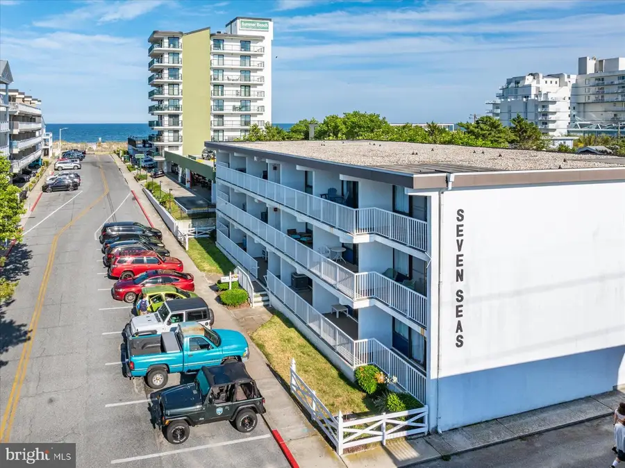 15 35th St #101, Ocean City, MD 21842 - #3