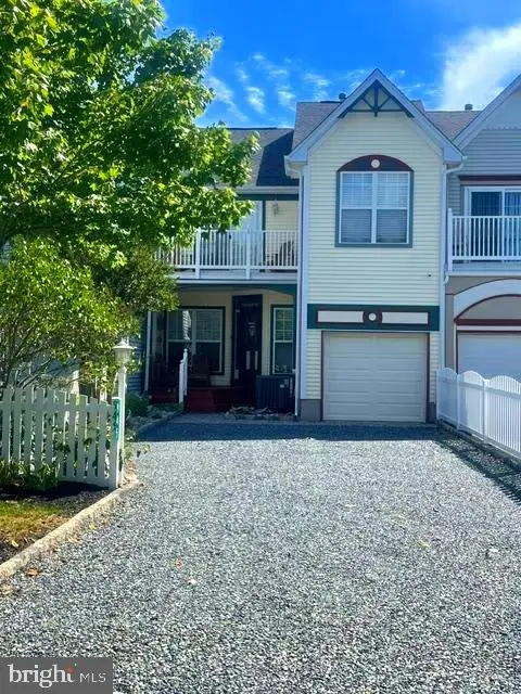 945 Yacht Club Dr, OCEAN PINES, MD 21811