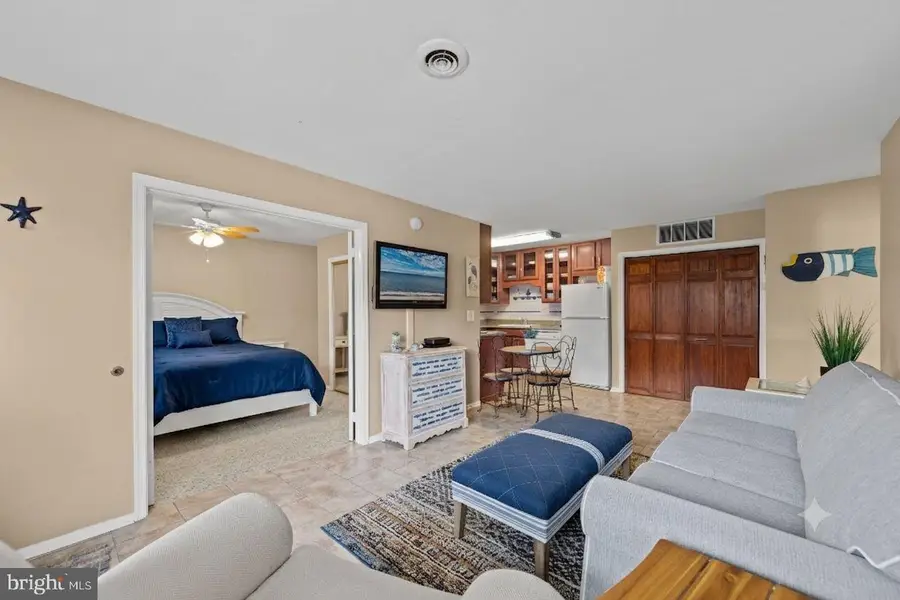 105 120th St #18a, Ocean City, MD 21842 - #3