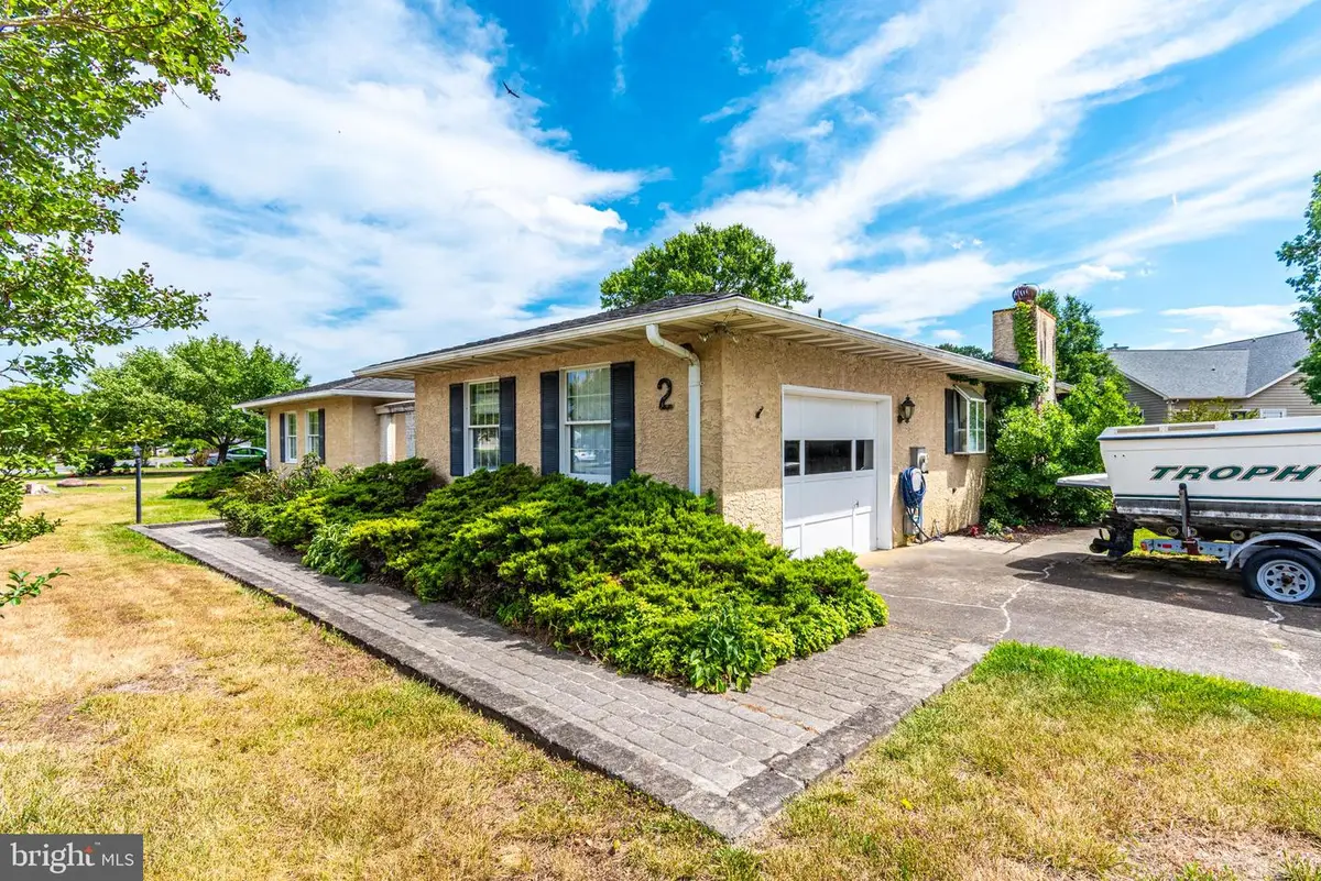 2 Heron Isle Ct, Ocean Pines, MD 21811 - #1