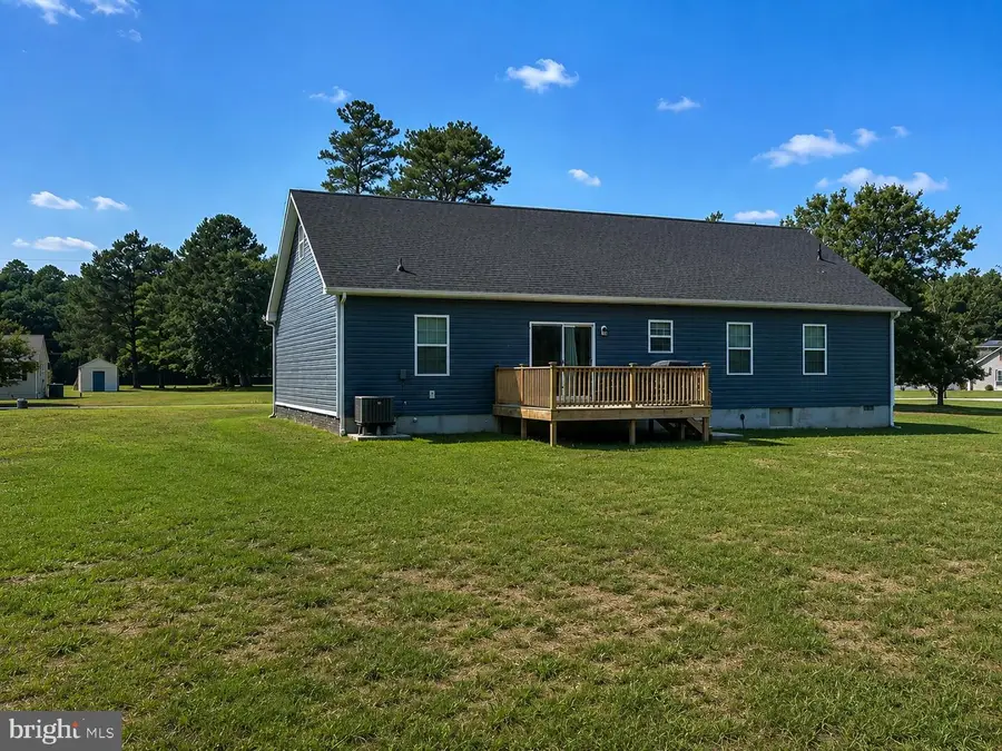 2104 Groton Rd, Pocomoke City, MD 21851 - #2