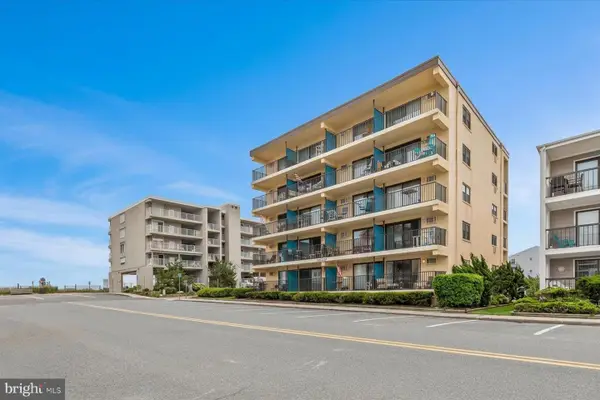 3 140th St #104, OCEAN CITY, MD 21842