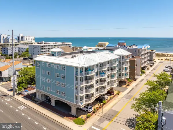 18 79th St #103, OCEAN CITY, MD 21842