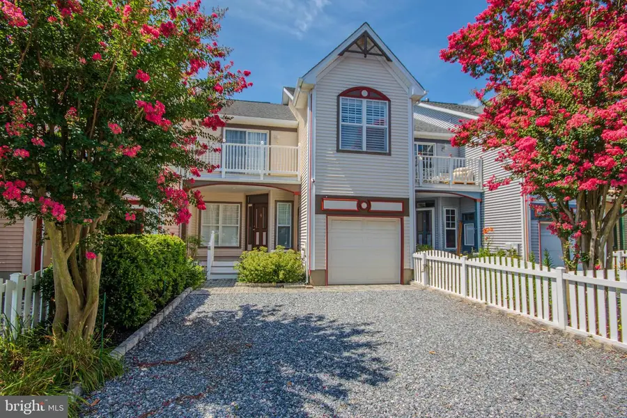 941 Yacht Club Dr, Ocean Pines, MD 21811 - #2