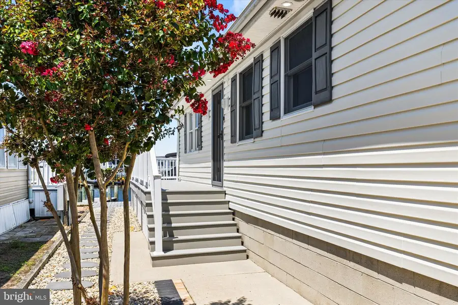 216 Beachcomber Ln, Ocean City, MD 21842 - #3