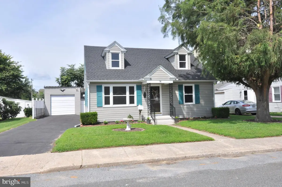 16 Somerset Ave, Pocomoke City, MD 21851 - #1