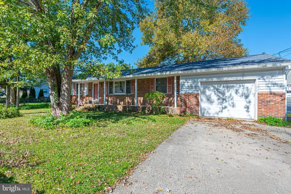 121 Maple Dr, BERLIN, MD 21811