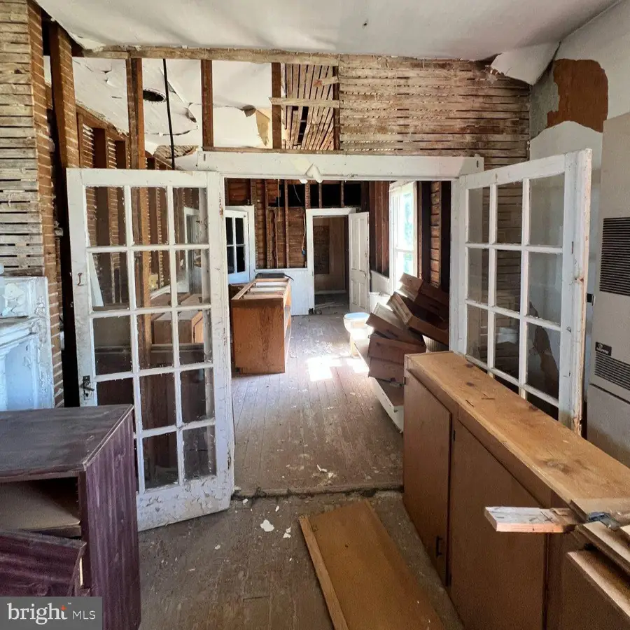 707 Clarke Ave, Pocomoke City, MD 21851 - #2