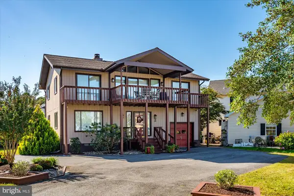 2 Beach Ct, OCEAN PINES, MD 21811