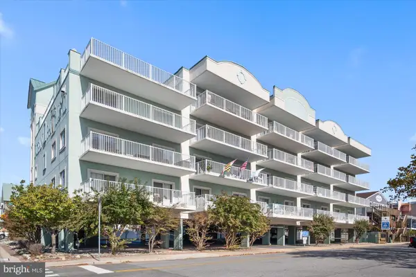 12 61st St #104, OCEAN CITY, MD 21842