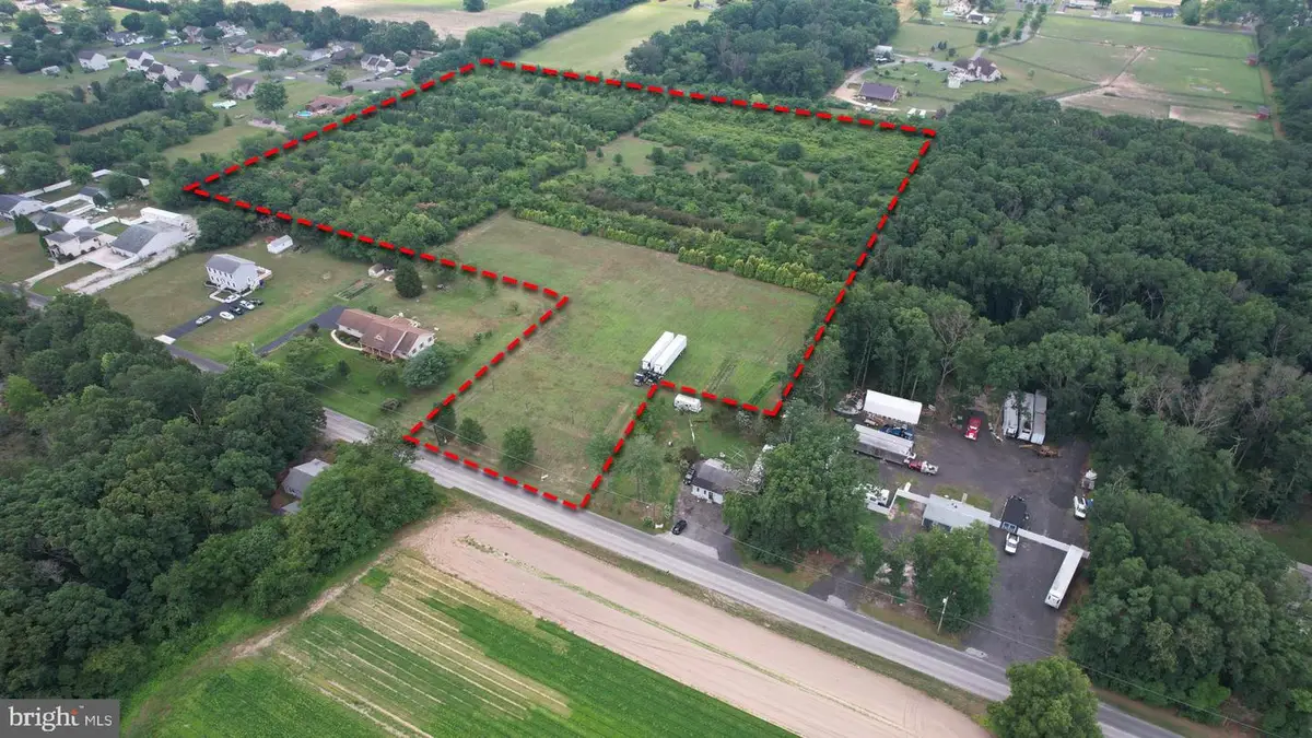 215 W Weymouth Malaga Rd, Vineland, NJ 08360 - Image #1