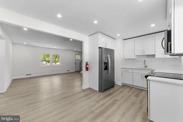 100 Colwick Dr, SOMERS POINT, NJ 08244