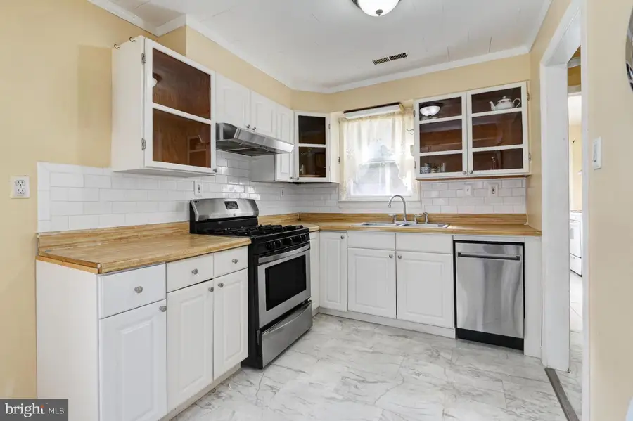 103 Seagull Dr, Egg Harbor Township, NJ 08234 - Image #2