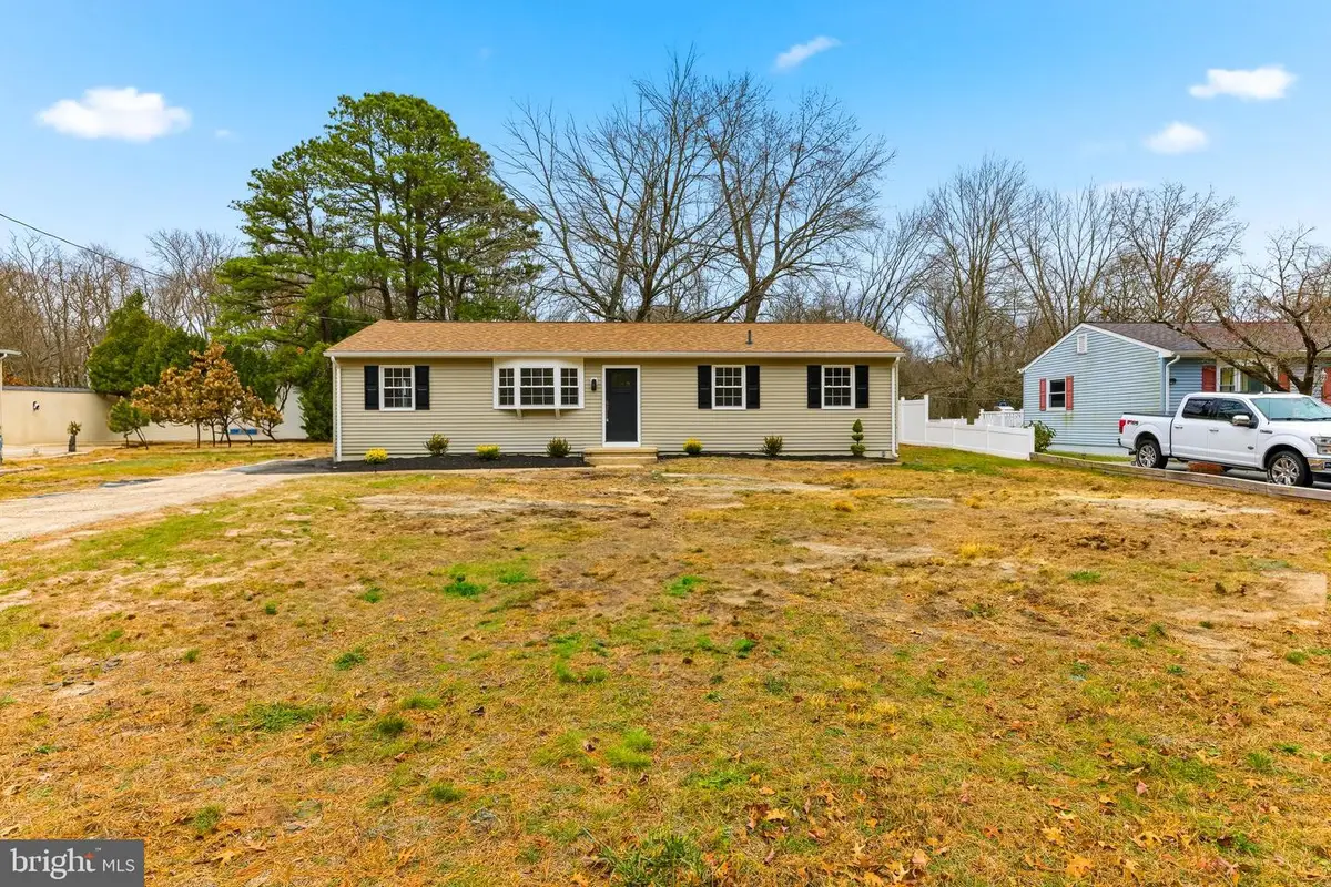 114 S River Dr S, Williamstown, NJ 08094 - Image #1