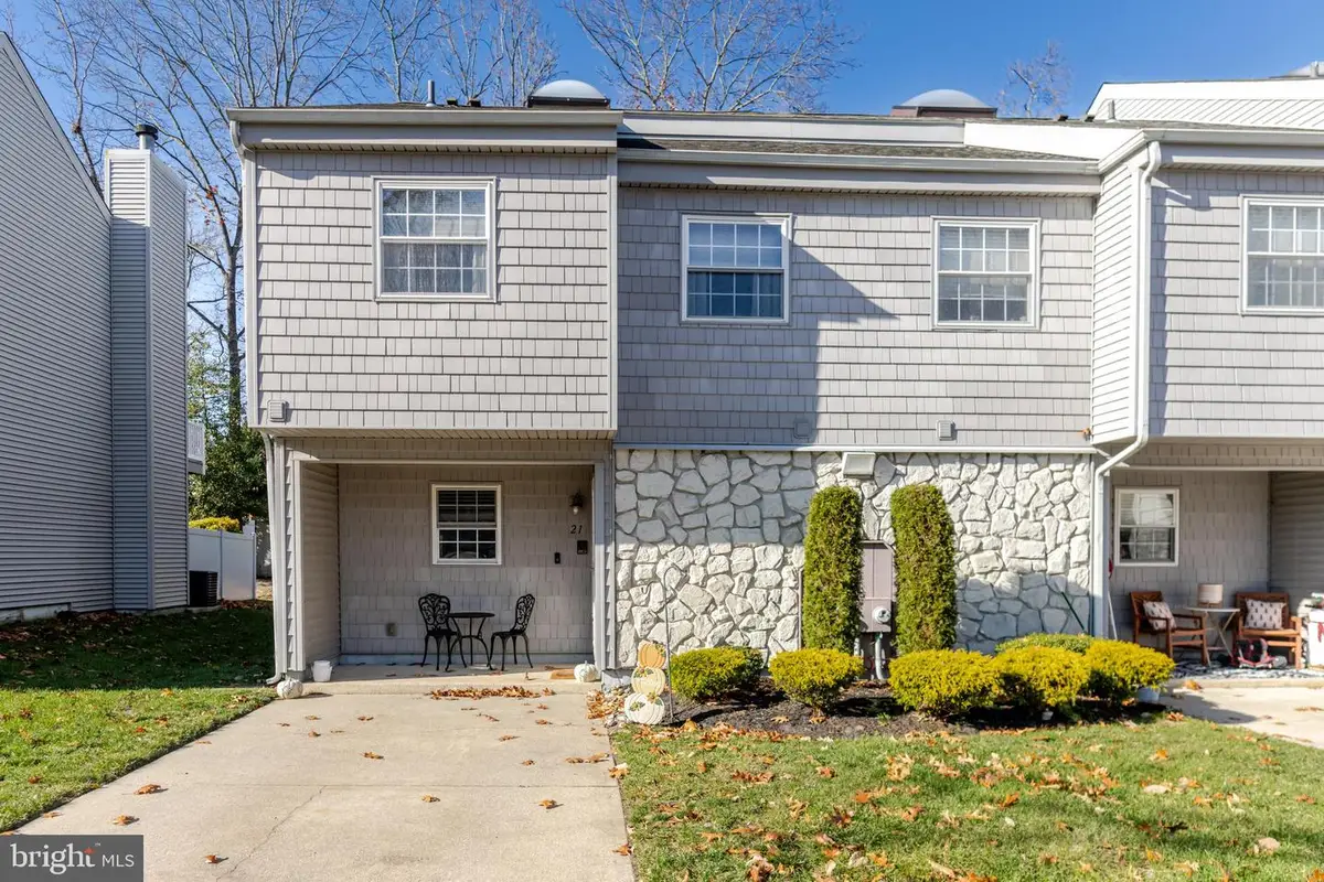 21 Harbor Dr, Hammonton, NJ 08037 - Image #1