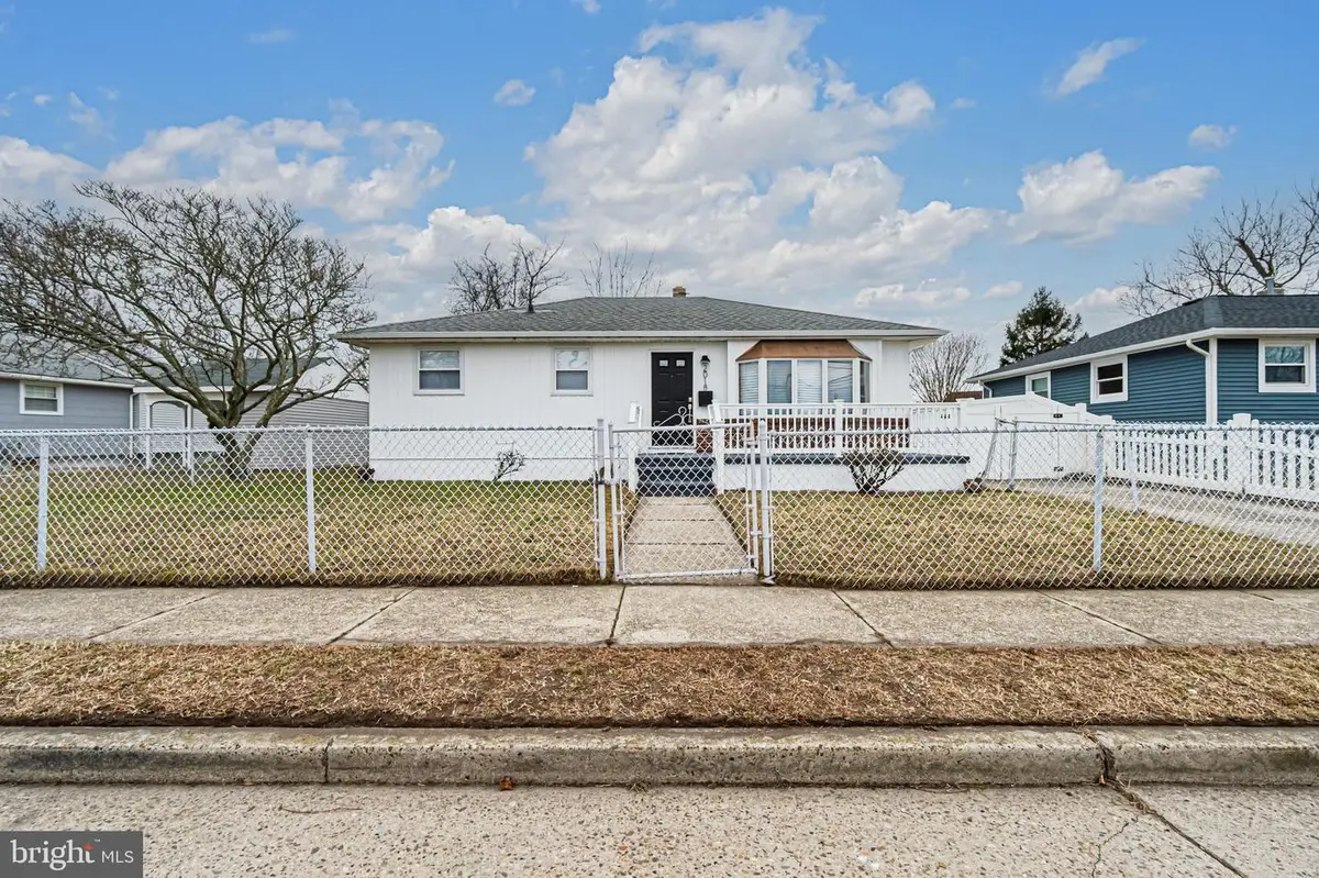 2018 Horace Bryant Jr Dr, Atlantic City, NJ 08401 - Image #1