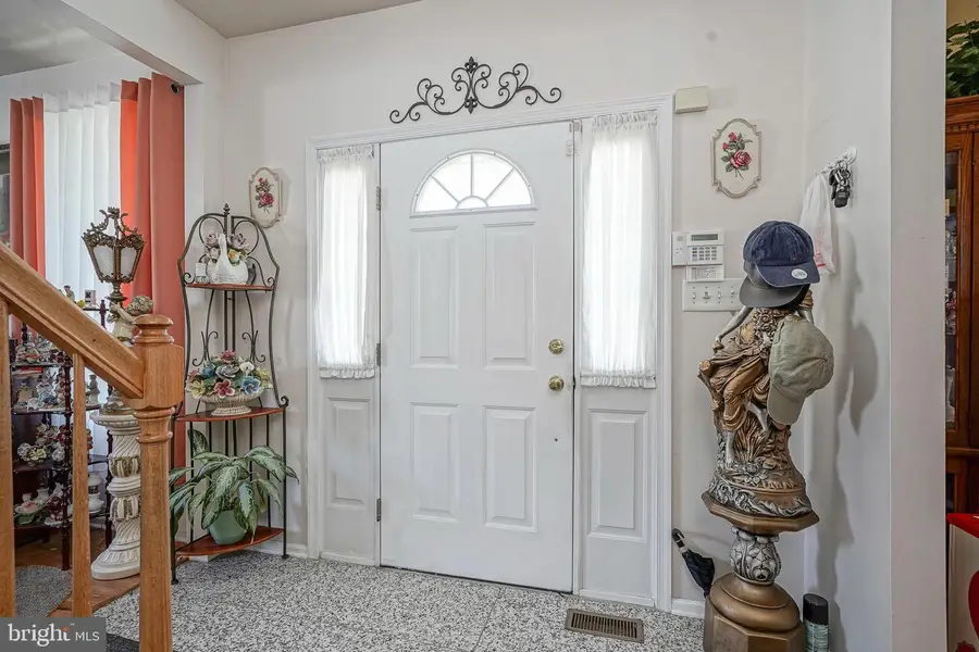 100 Cromwell Ct, Egg Harbor Township, NJ 08234 - Image #3