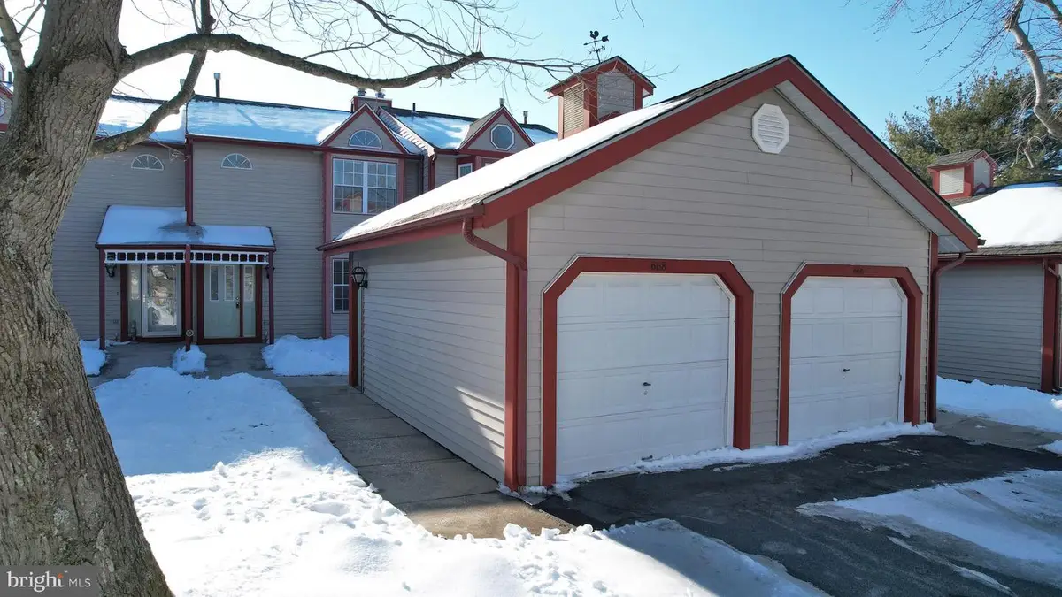 668 Lakefront Cir, Galloway, NJ 08205 - Image #1