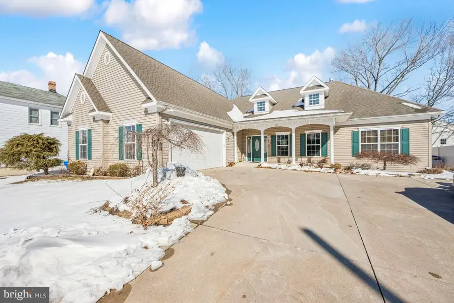 211 S Washington St, Hammonton, NJ 08037 - #2