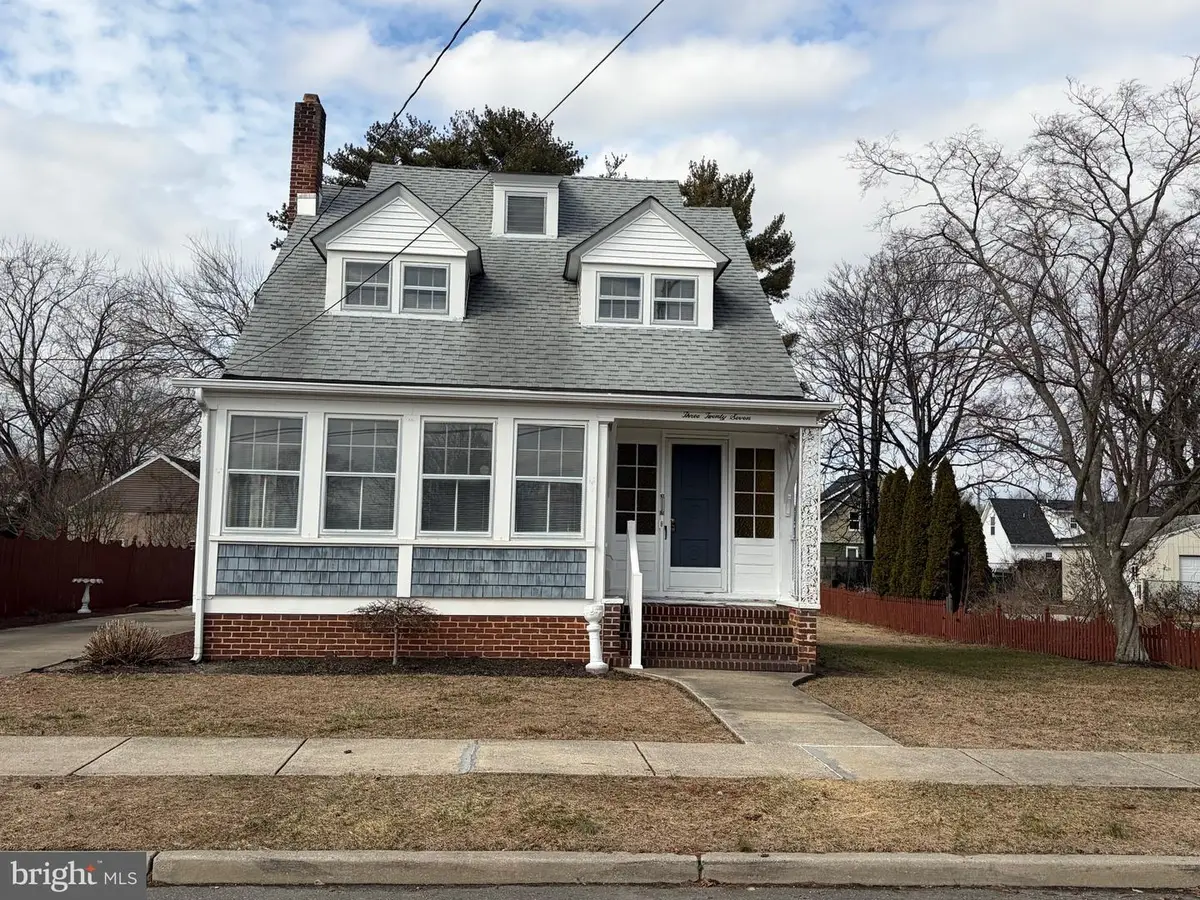 327 E Pleasant St, Hammonton, NJ 08037 - #1