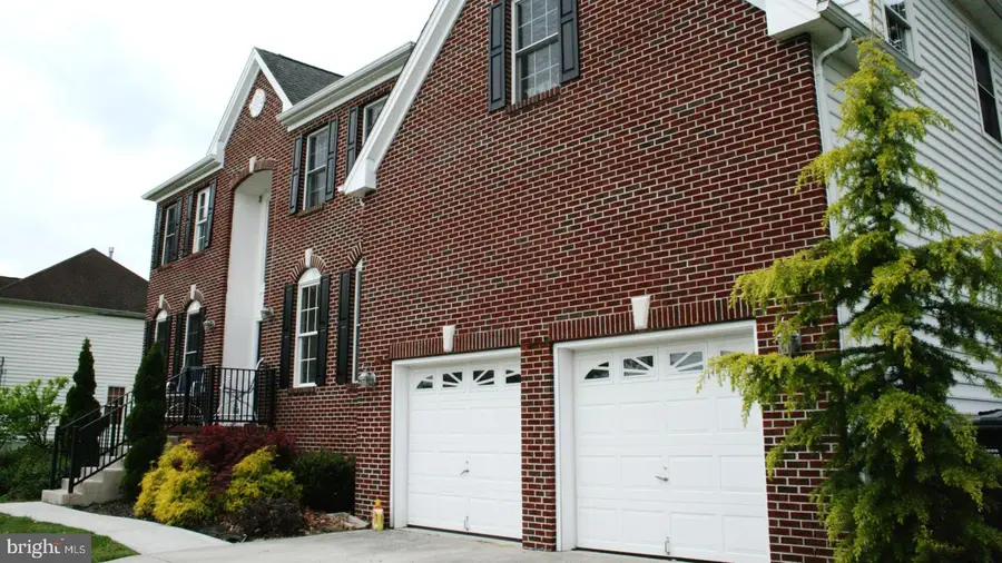 203 Cynwyd Dr, Absecon, NJ 08201 - #3