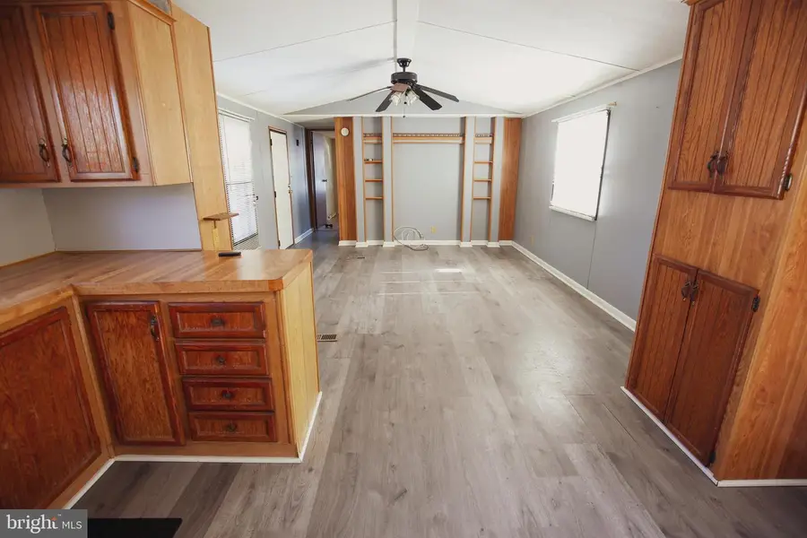 305 Jetty Dr, Egg Harbor, NJ 08234 - #3