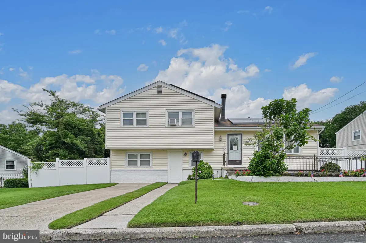 48 W Bolton Ave, Absecon, NJ 08201 - #1